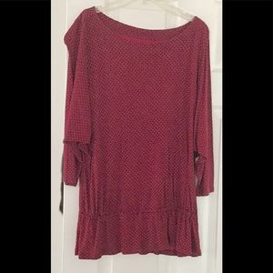 LOFT WOMAN’S PEPLUM TOP